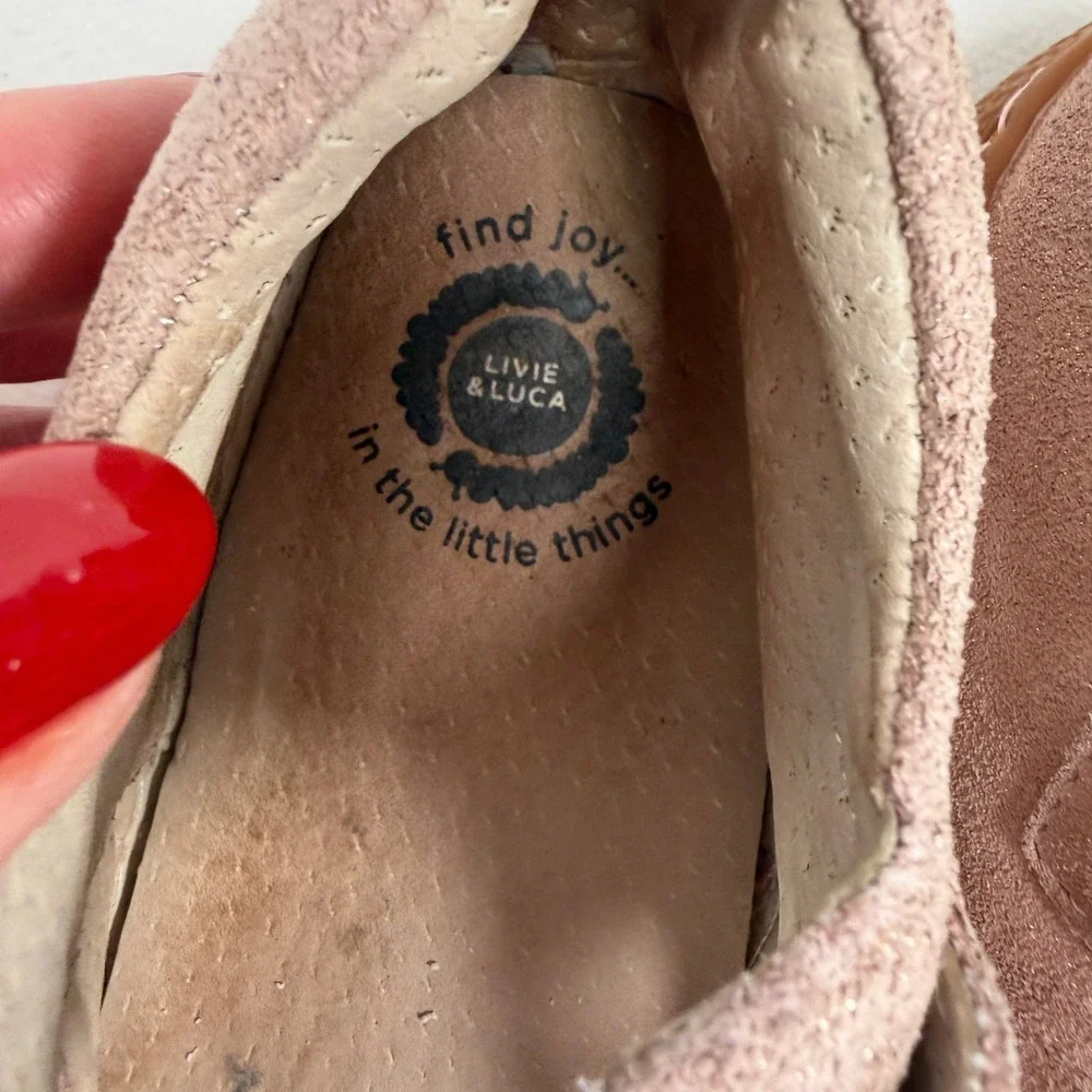 Livie & Luca 13 PIO Mary Jane Pink Suede Bird Applique Shimmer Flats Shoes